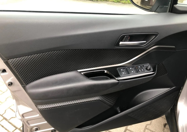 Toyota C-HR cena 75900 przebieg: 164000, rok produkcji 2018 z Mrągowo małe 704